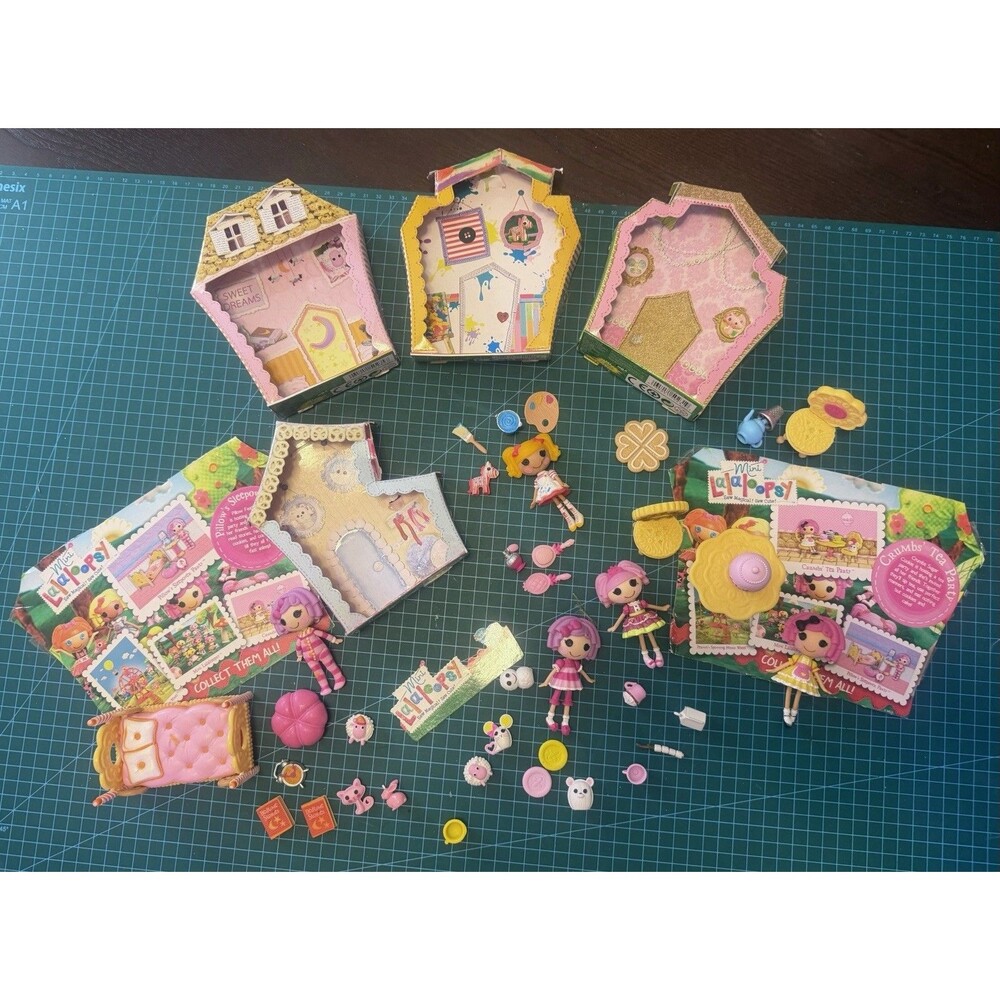 Mini Lalaloopsy Lot Dolls & Accessories Crumb Pillow Featherbed Spot Splatter ++